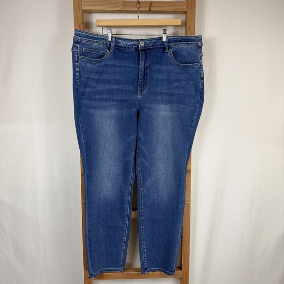 SkinnyJeans Pants - NWT Vervet Flying Monkey Blue High Rise 5 Pocket Skinny Jeans #1390 Size 22